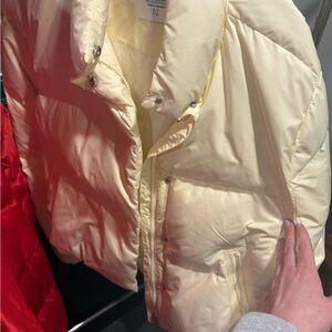Athleta Puffer Jacket - never worn
